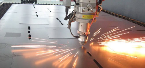Laser cutting machine